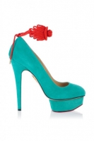 pumps-blu-charlotte-olympia