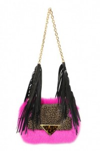 tracolla-in-pelliccia-fucsia-con-frange