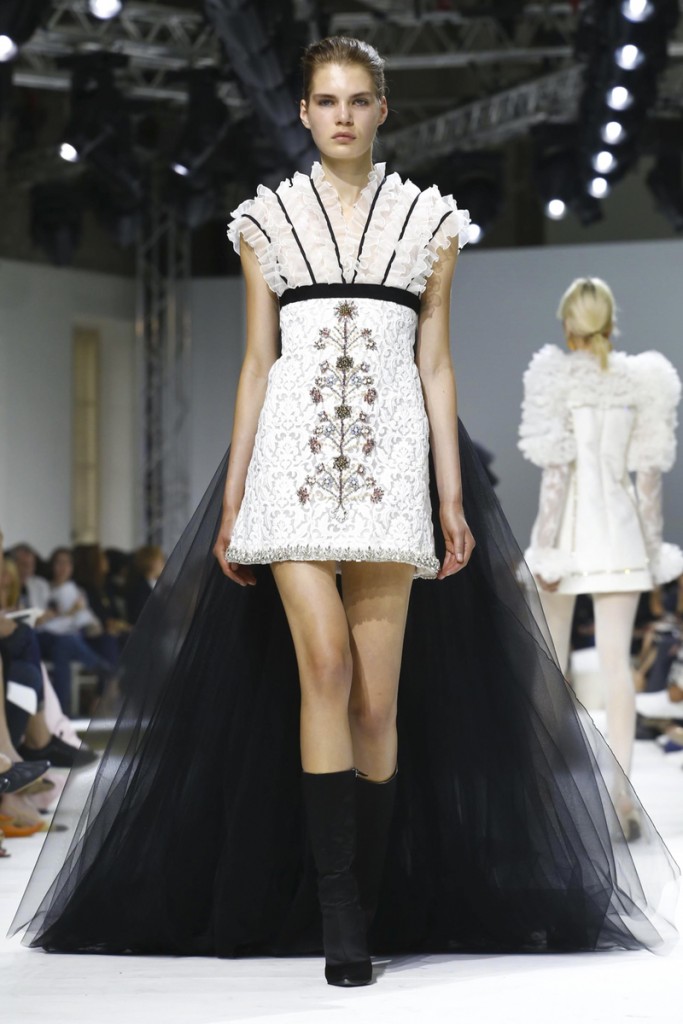 Giambattista Valli,Couture,Collection Fall Winter 2016 in Paris