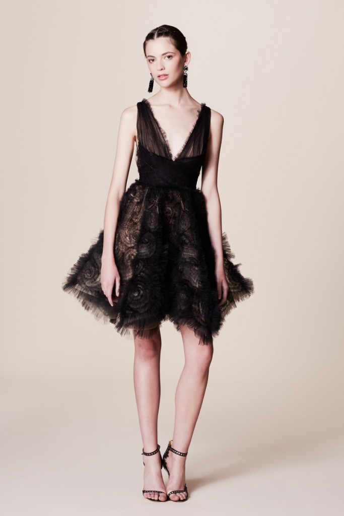 Marchesa_Couture_Look03-1465058416-bigthumb