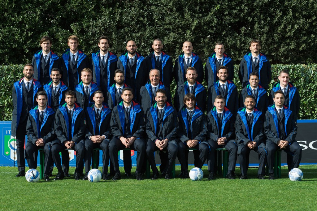 es_nazionale-italiana-di-calcio-con-parka_7-11-16
